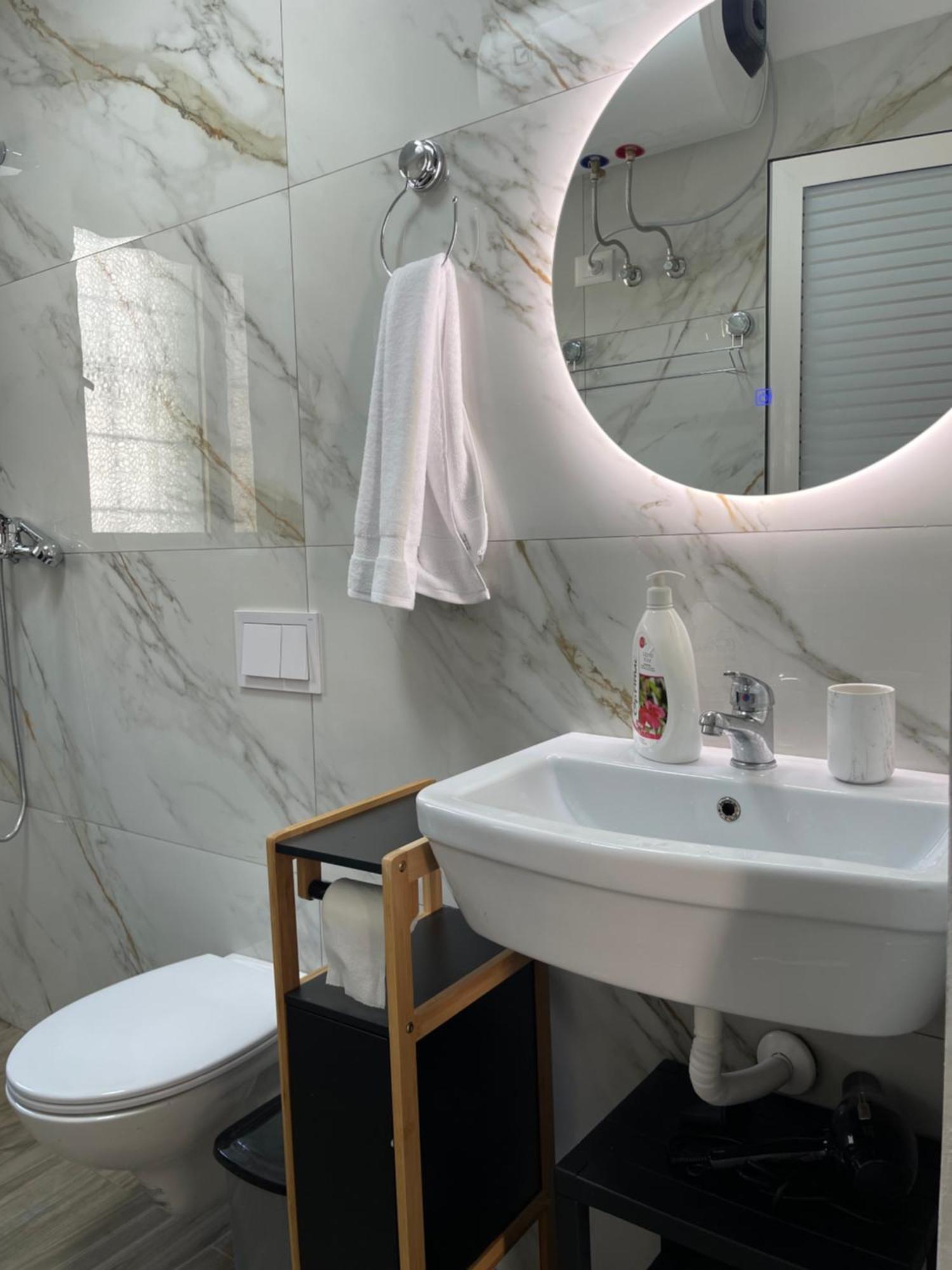Sunny City Center Apartment Lezhë Екстериор снимка